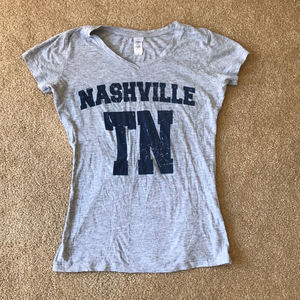 Nashville TN gray t shirt girls medium